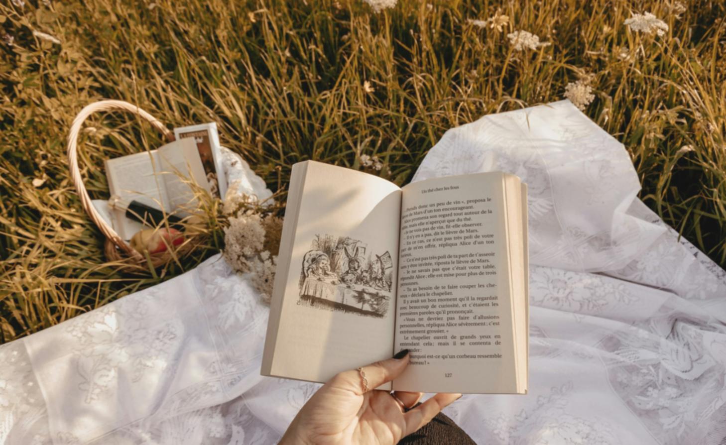 Interactive case study discussion demonstrating ethical decision-making processes